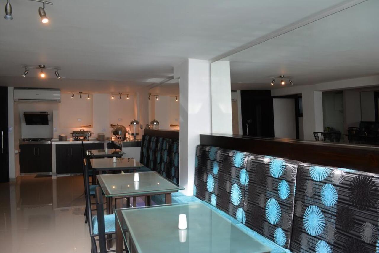 Hotel Calima Real Екстериор снимка