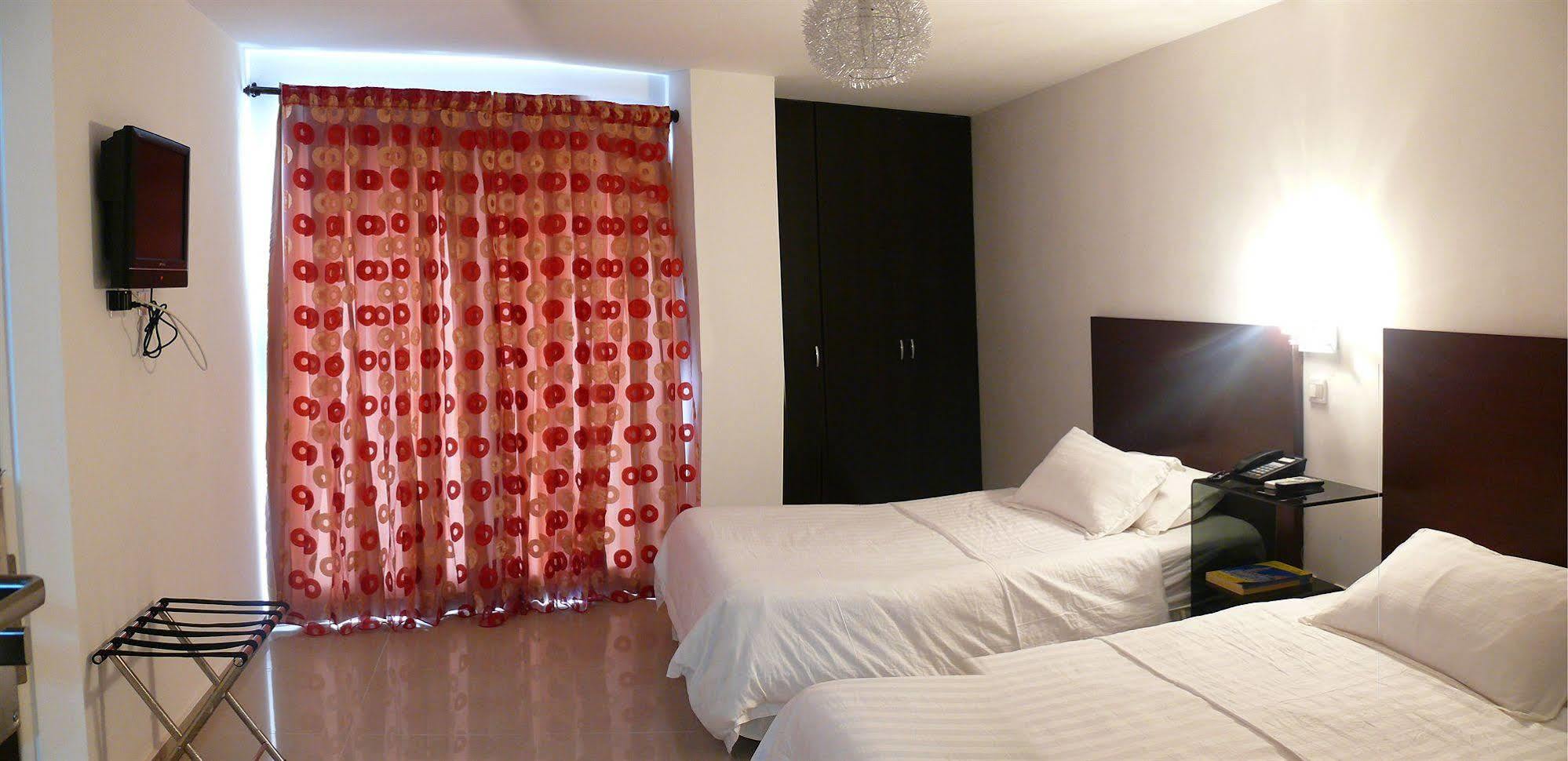 Hotel Calima Real Екстериор снимка
